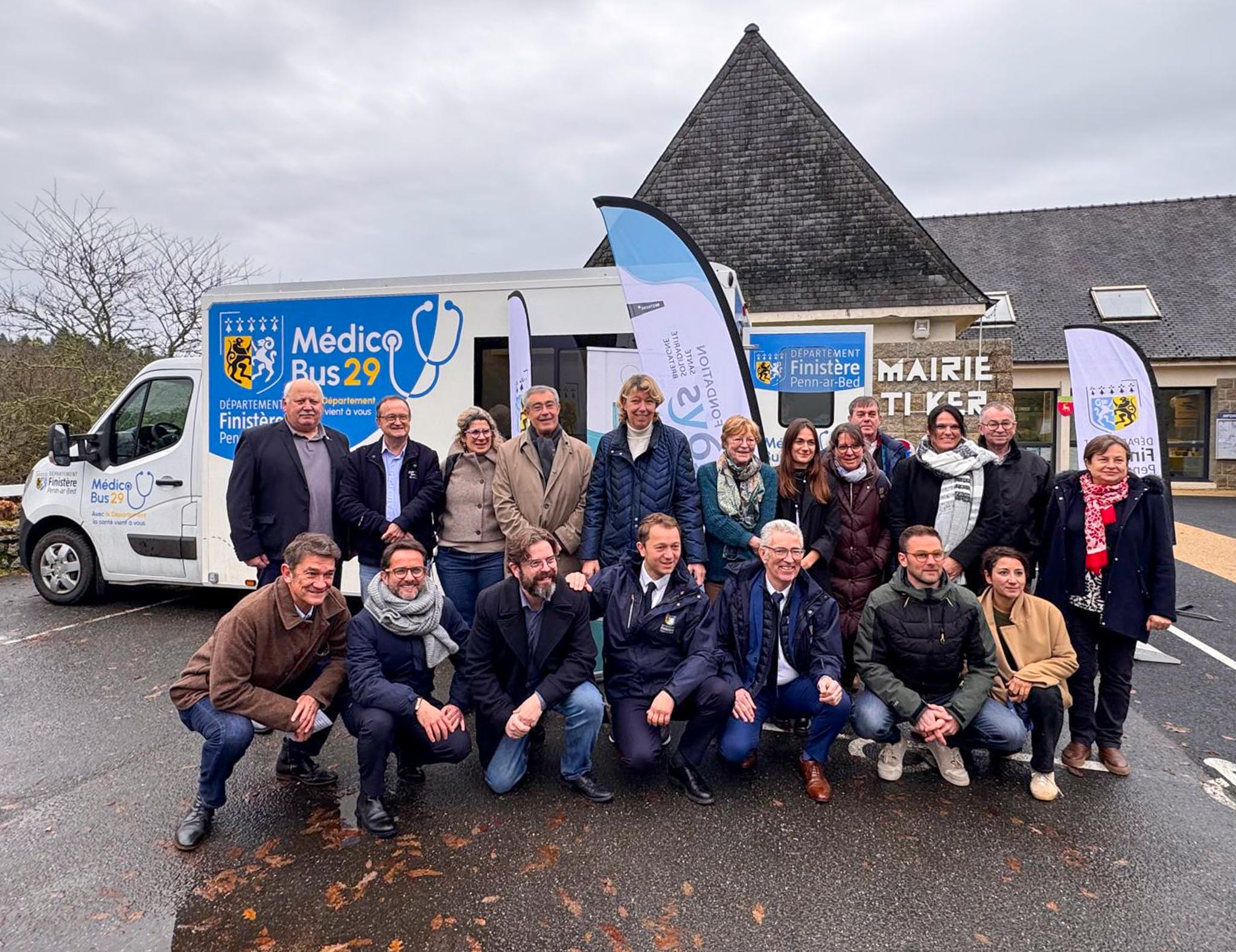 Inauguration du MédicoBus à Huelgoat